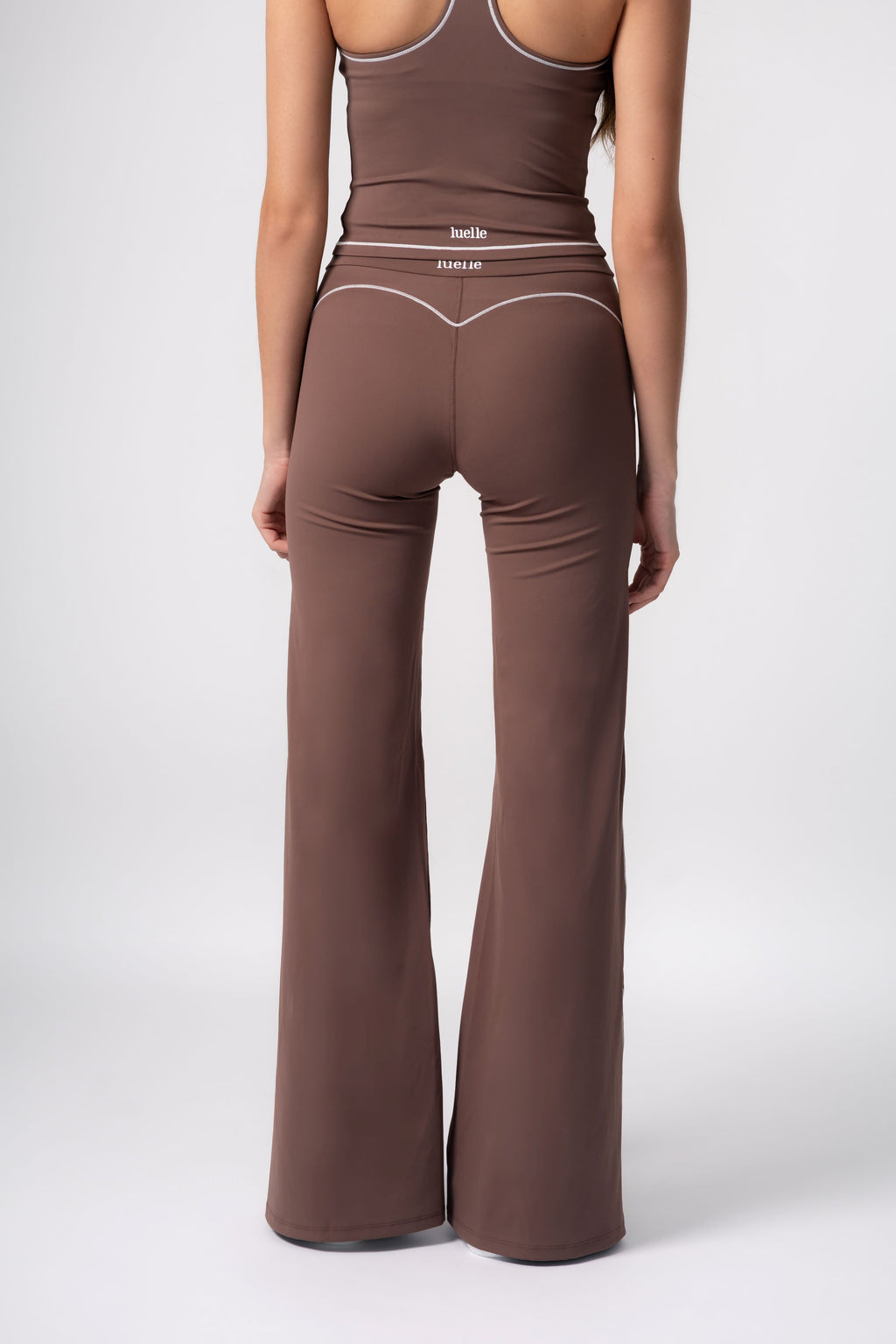Forme Flare Legging – Brown