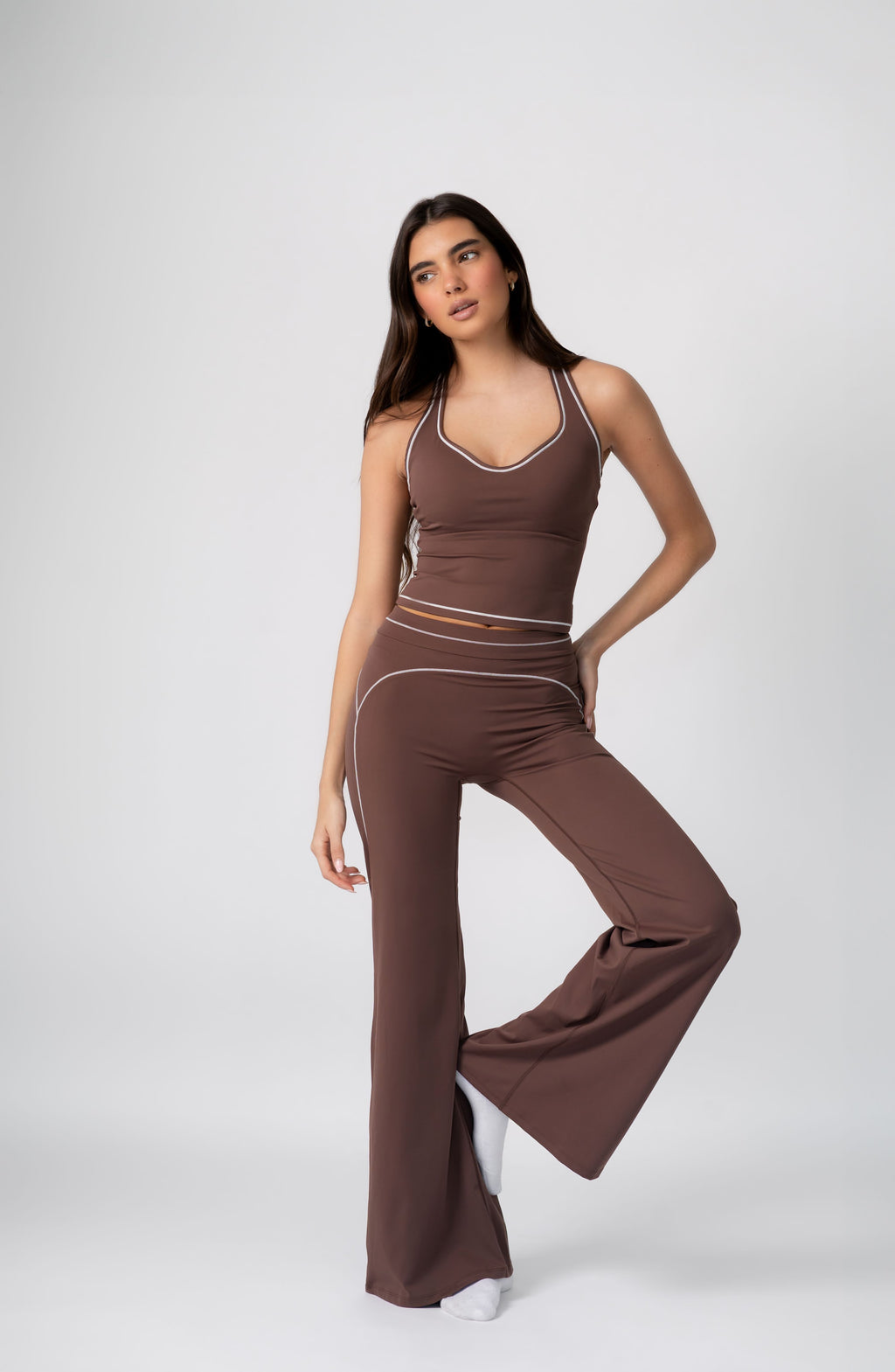 Forme Flare Legging – Brown